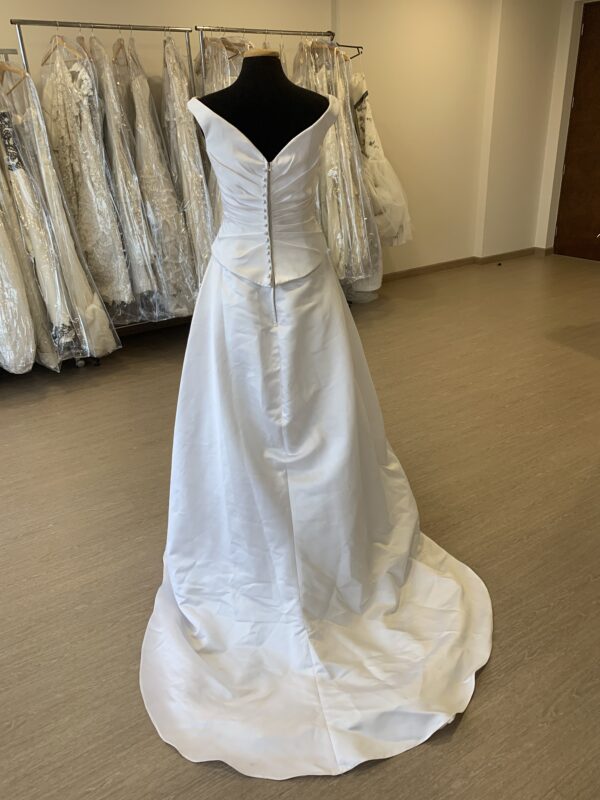 Mori lee talla 38 Arriendo - Image 2