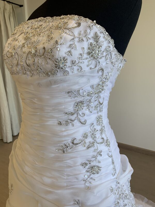 Mori Lee Arriendo - Image 2