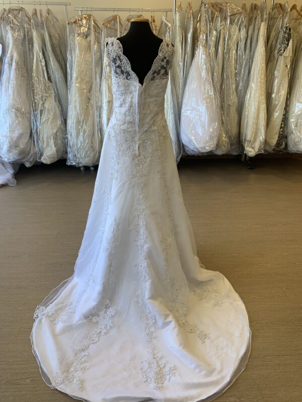 High Bride talla 42 (Arriendo) - Image 2